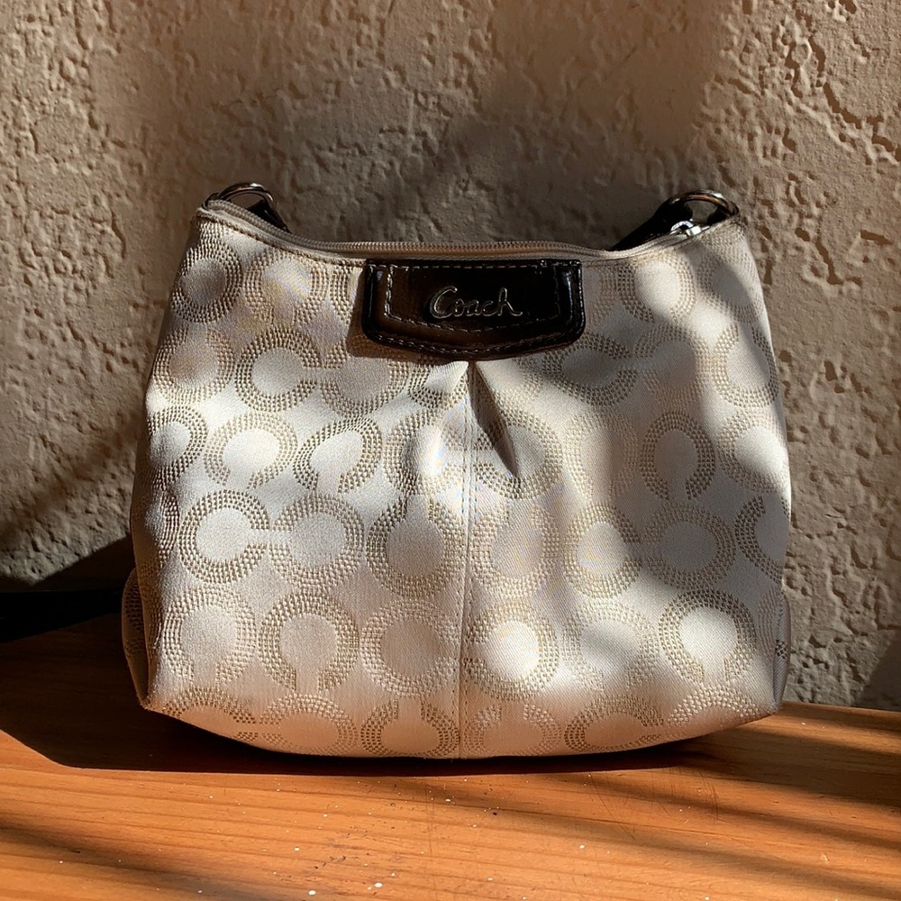 [SOLD] Coach crossbody bag